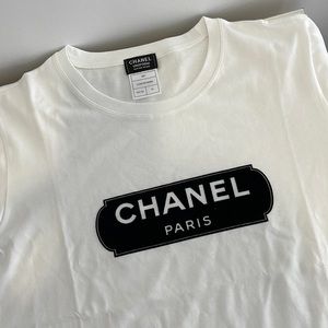 CHANEL uniform short sleeve T-shirt